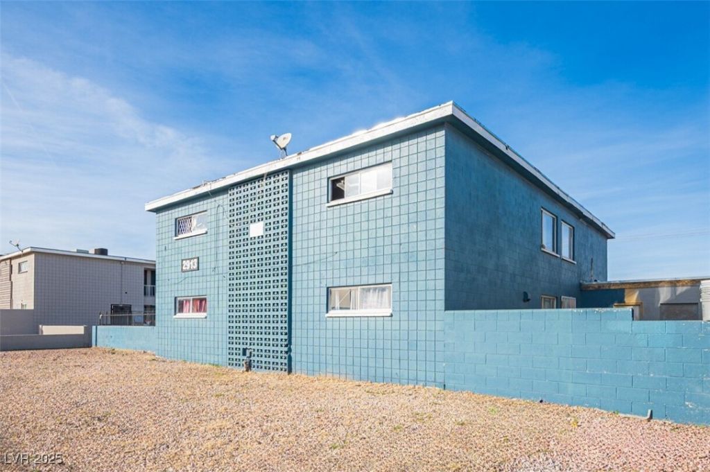 2913 Stewart Avenue, Las Vegas, NV 89101 Main Photo