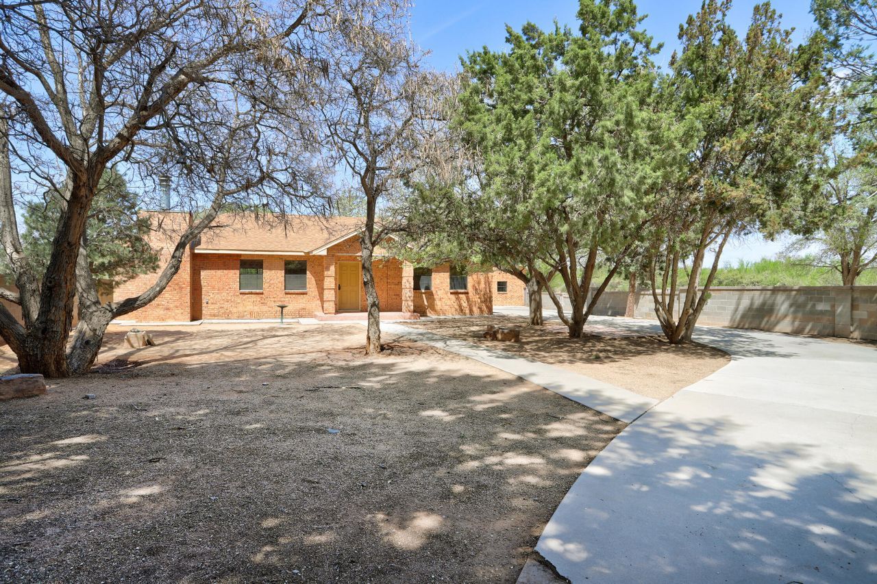 3037 Corrales Road, Corrales, NM 87048 Main Photo