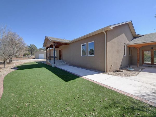12 Calle Conejo Road, Tijeras, NM 87059
