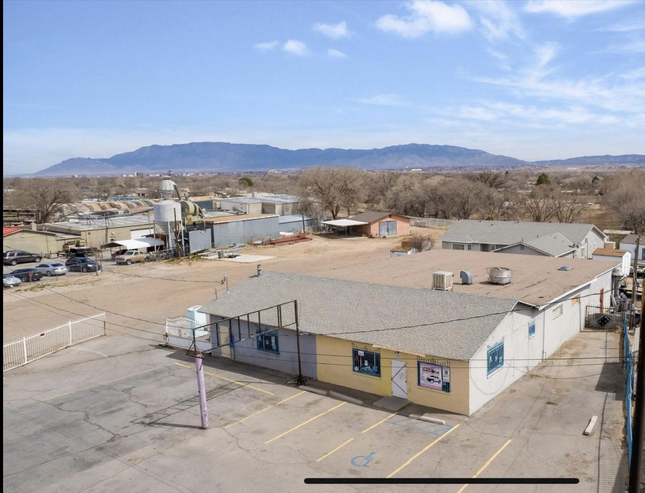 2528 Coors Boulevard Sw, Albuquerque, NM 87121 Main Photo
