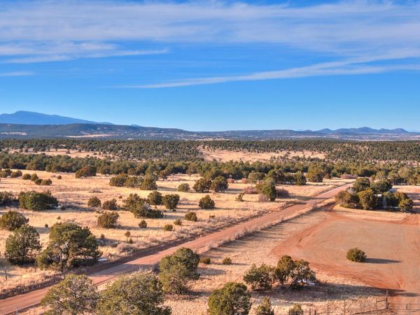 74 Barton Road , Edgewood, NM 87015