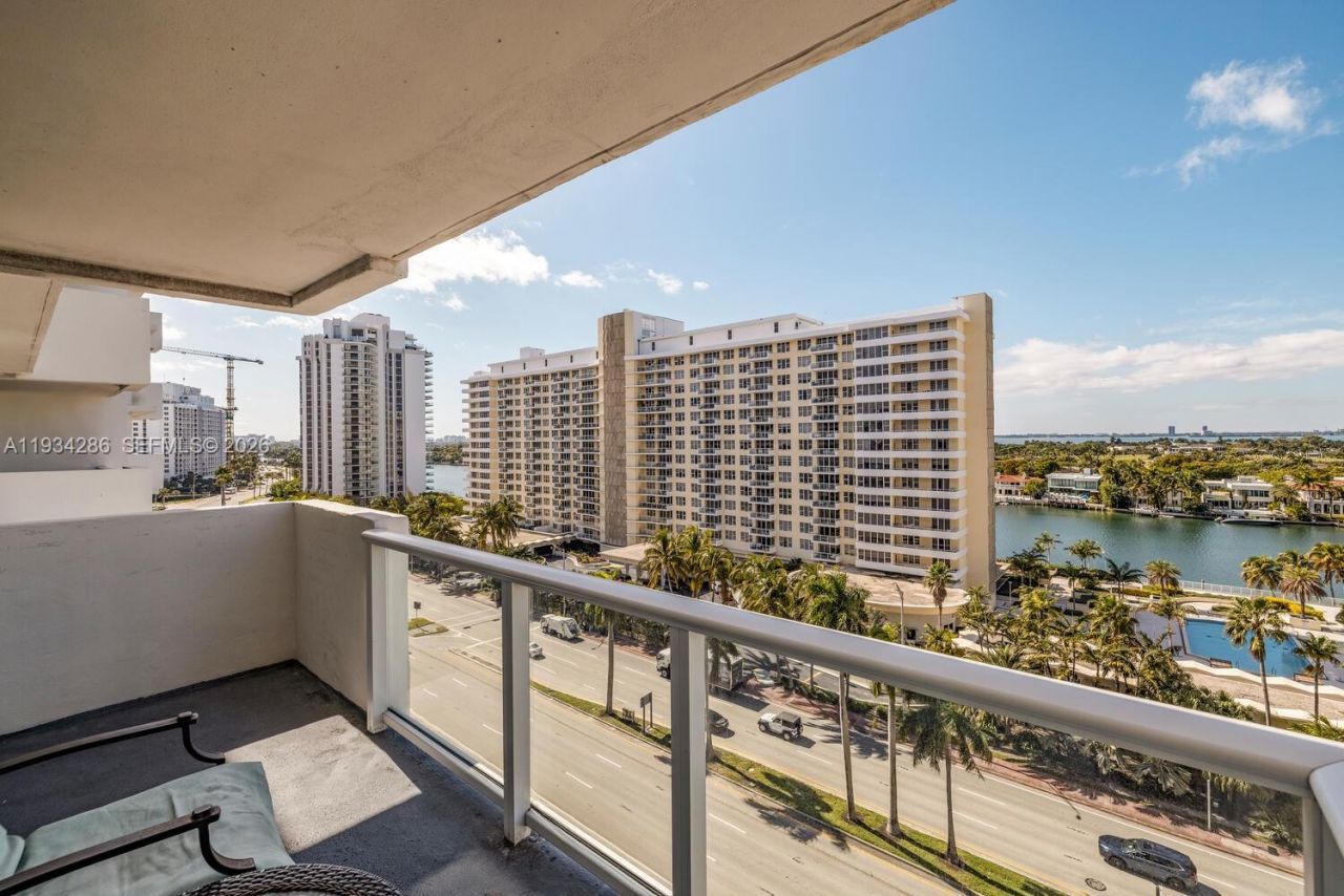 5601 Collins Ave, Unit 1019, Miami Beach, FL 33140 Photo