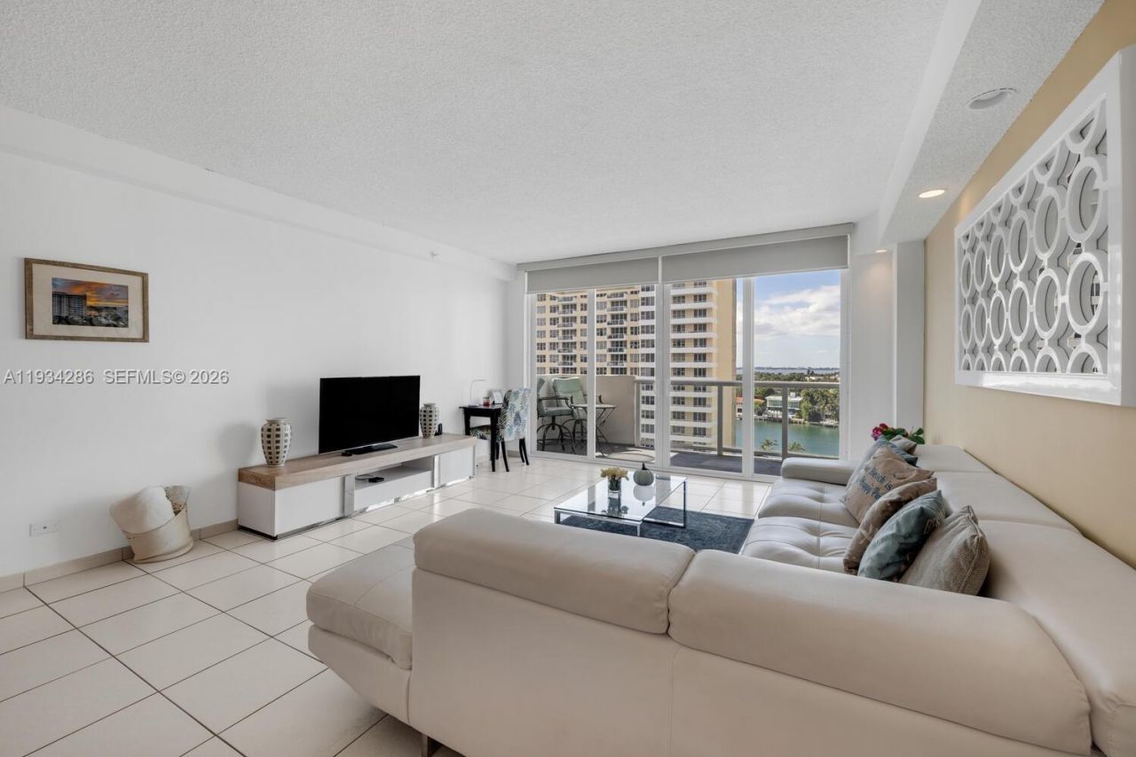 5601 Collins Ave, Unit 1019, Miami Beach, FL 33140 Photo