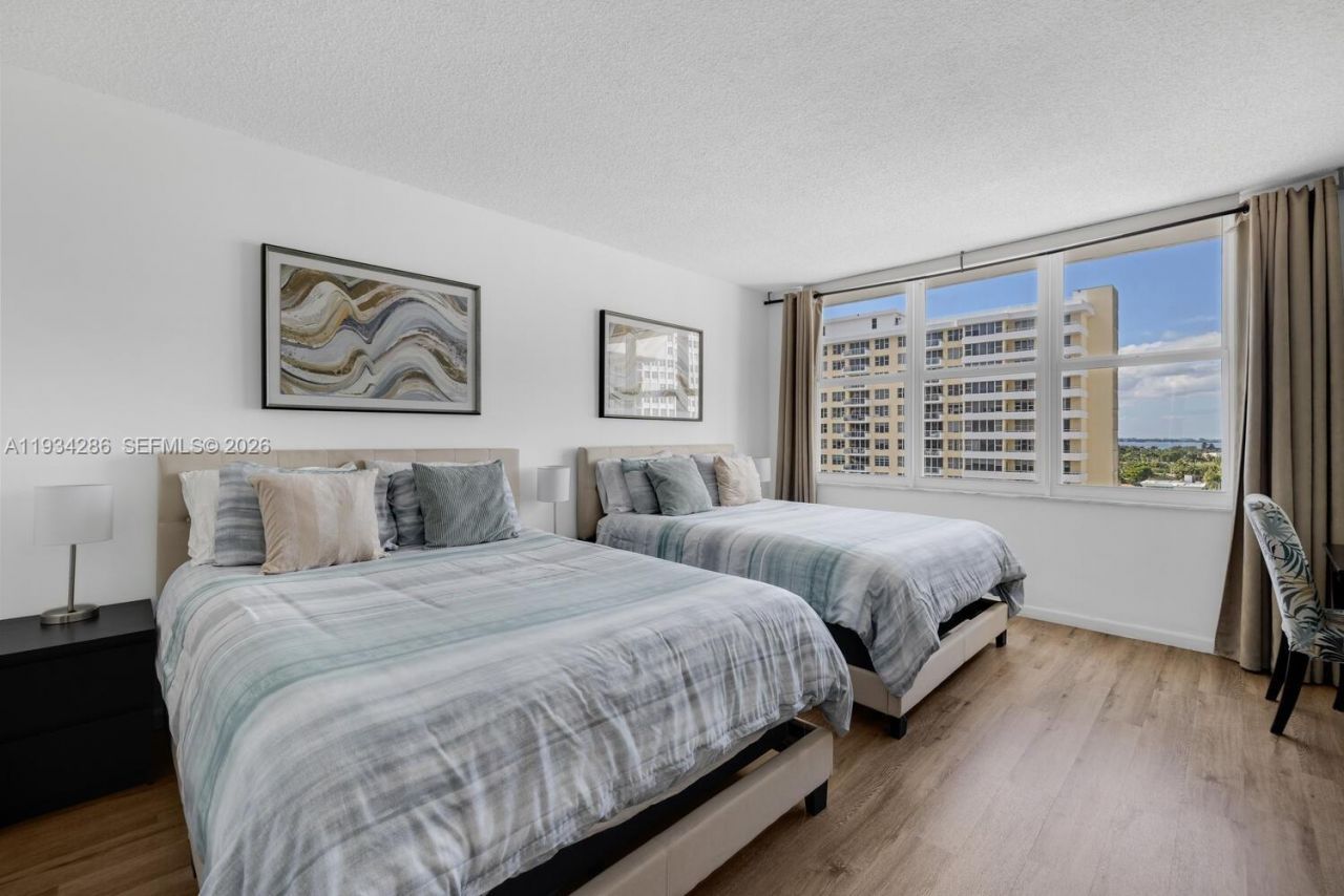 5601 Collins Ave, Unit 1019, Miami Beach, FL 33140 Photo