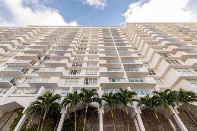 5601 Collins Ave, Unit 1019, Miami Beach, FL 33140 Photo
