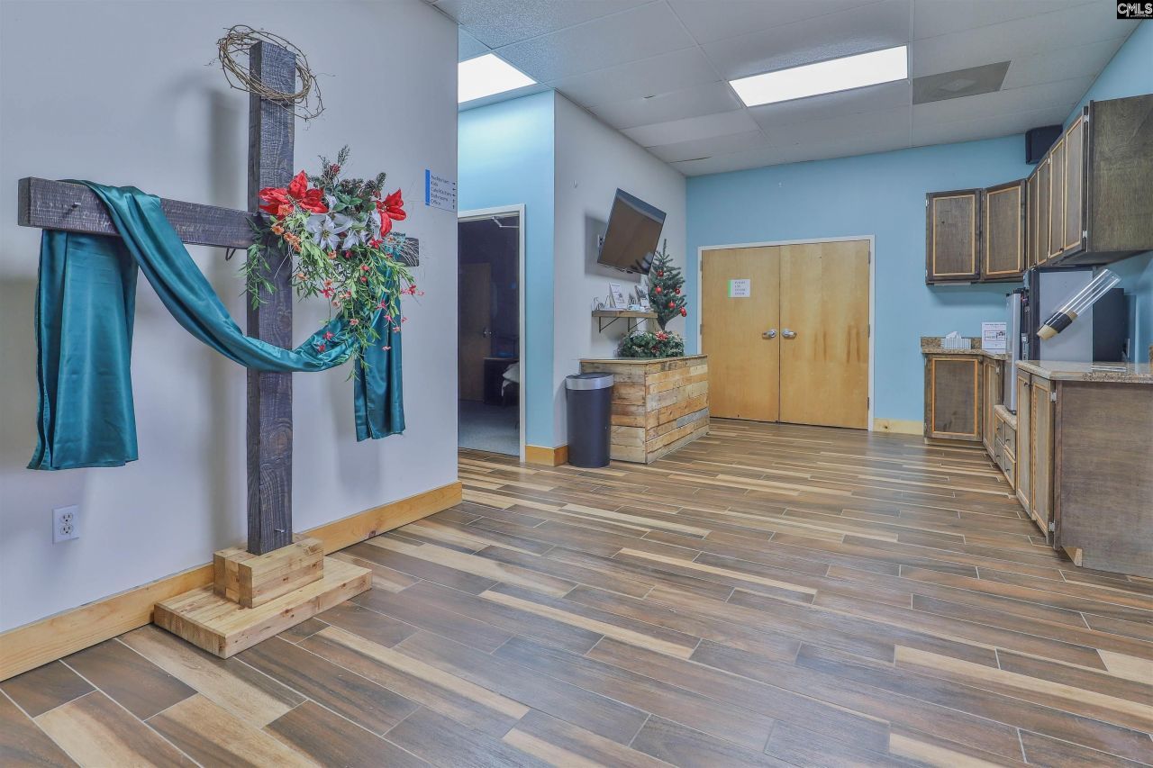 2101 Kennerly Road Photo 10