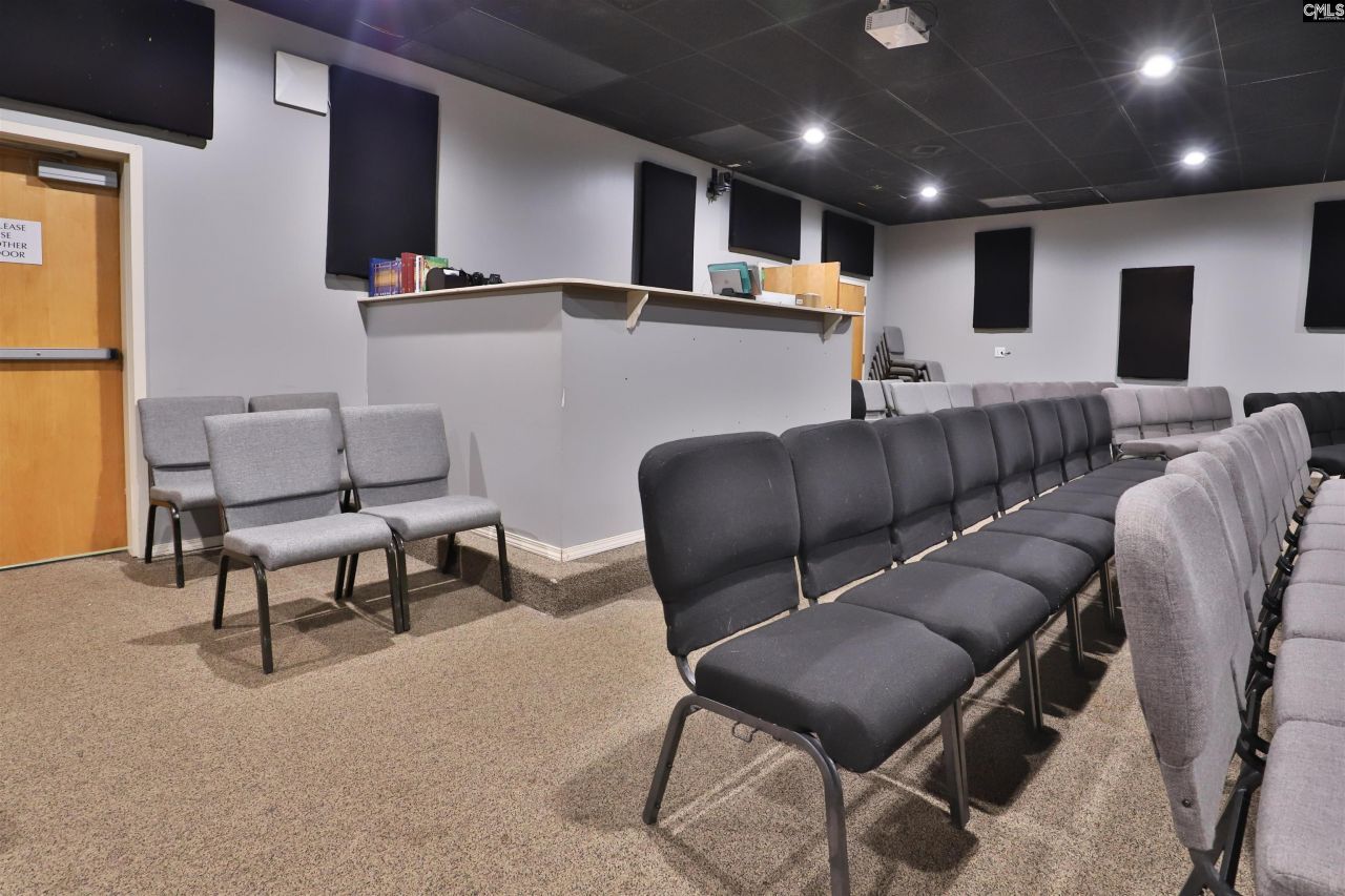 2101 Kennerly Road Photo 9