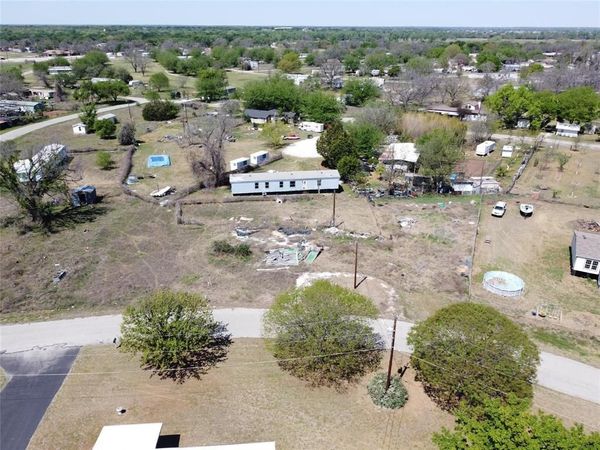 110 Mohawk Trail, Weatherford, TX 76087