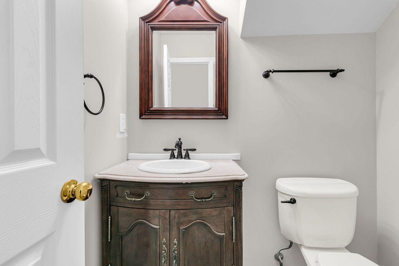 203 Towering Pine Drive Photo 18