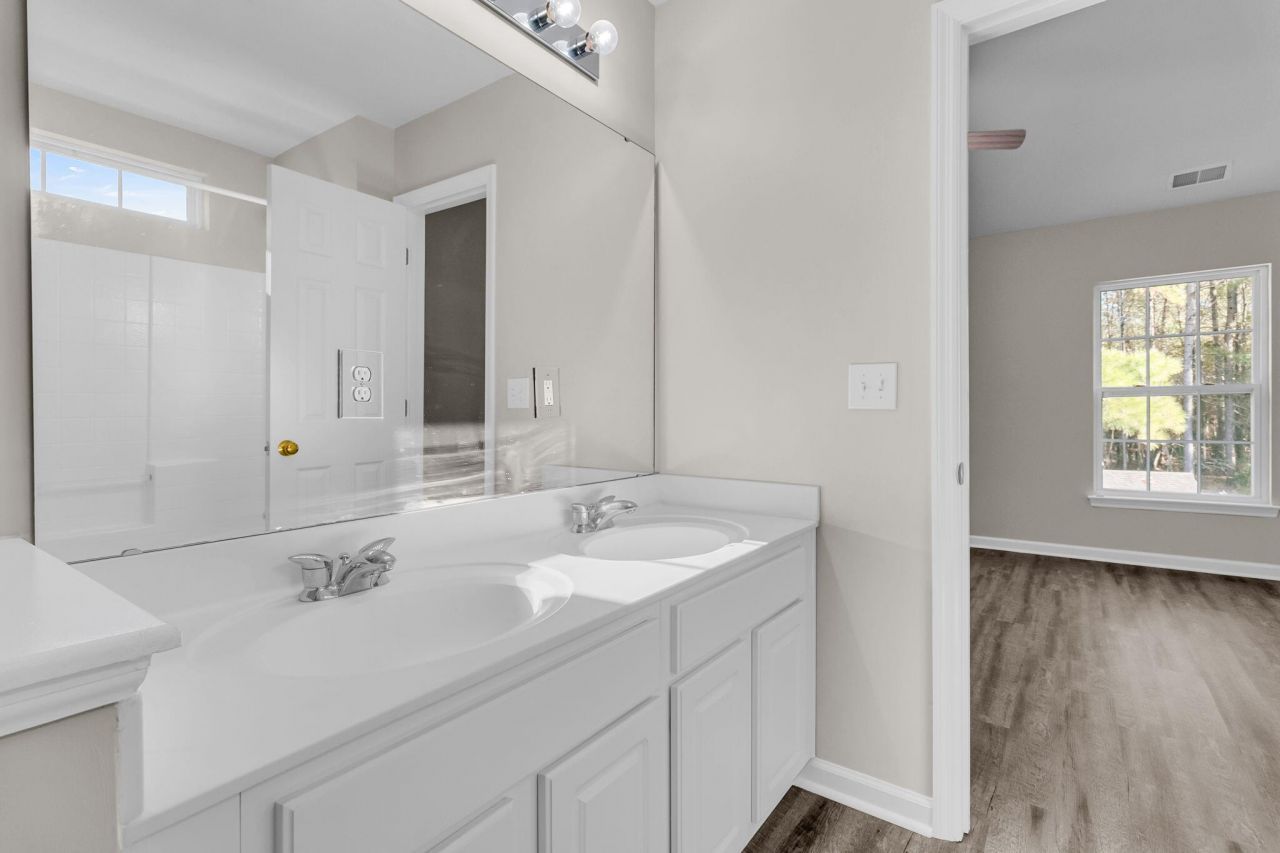 203 Towering Pine Drive Photo 26