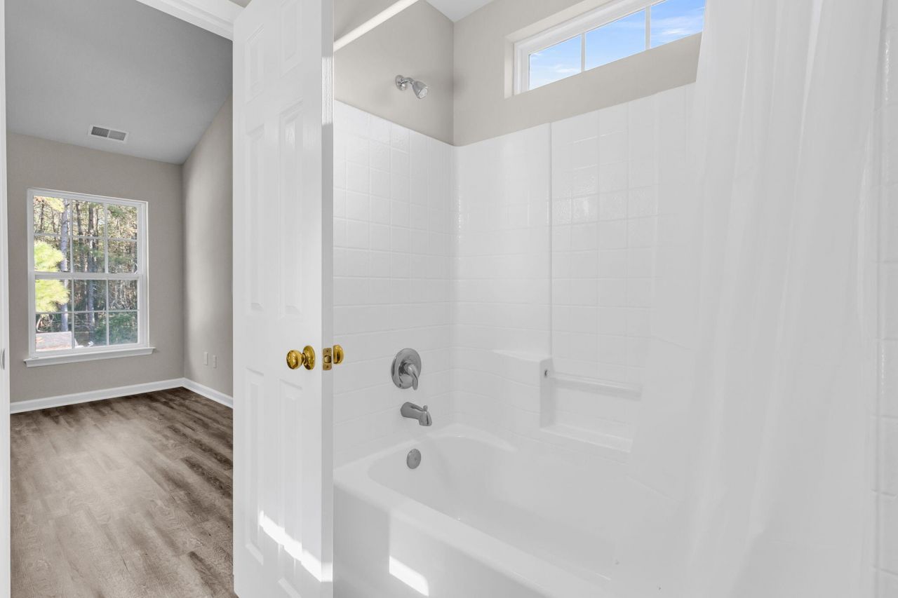 203 Towering Pine Drive Photo 27