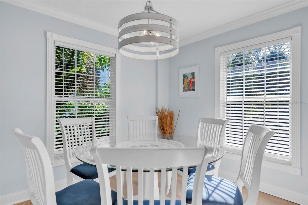 517 42nd Street, Holmes Beach, FL 34217 Photo