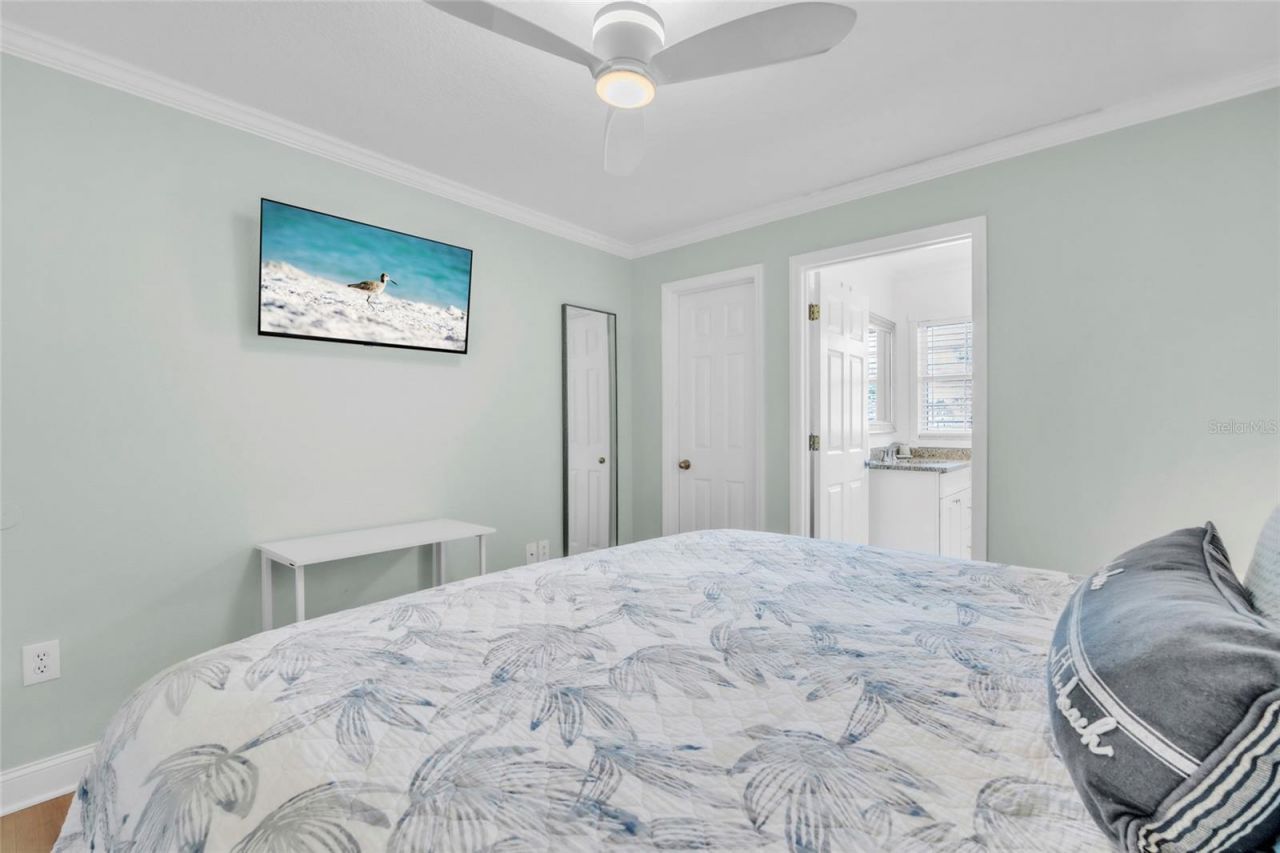 517 42nd Street, Holmes Beach, FL 34217 Photo