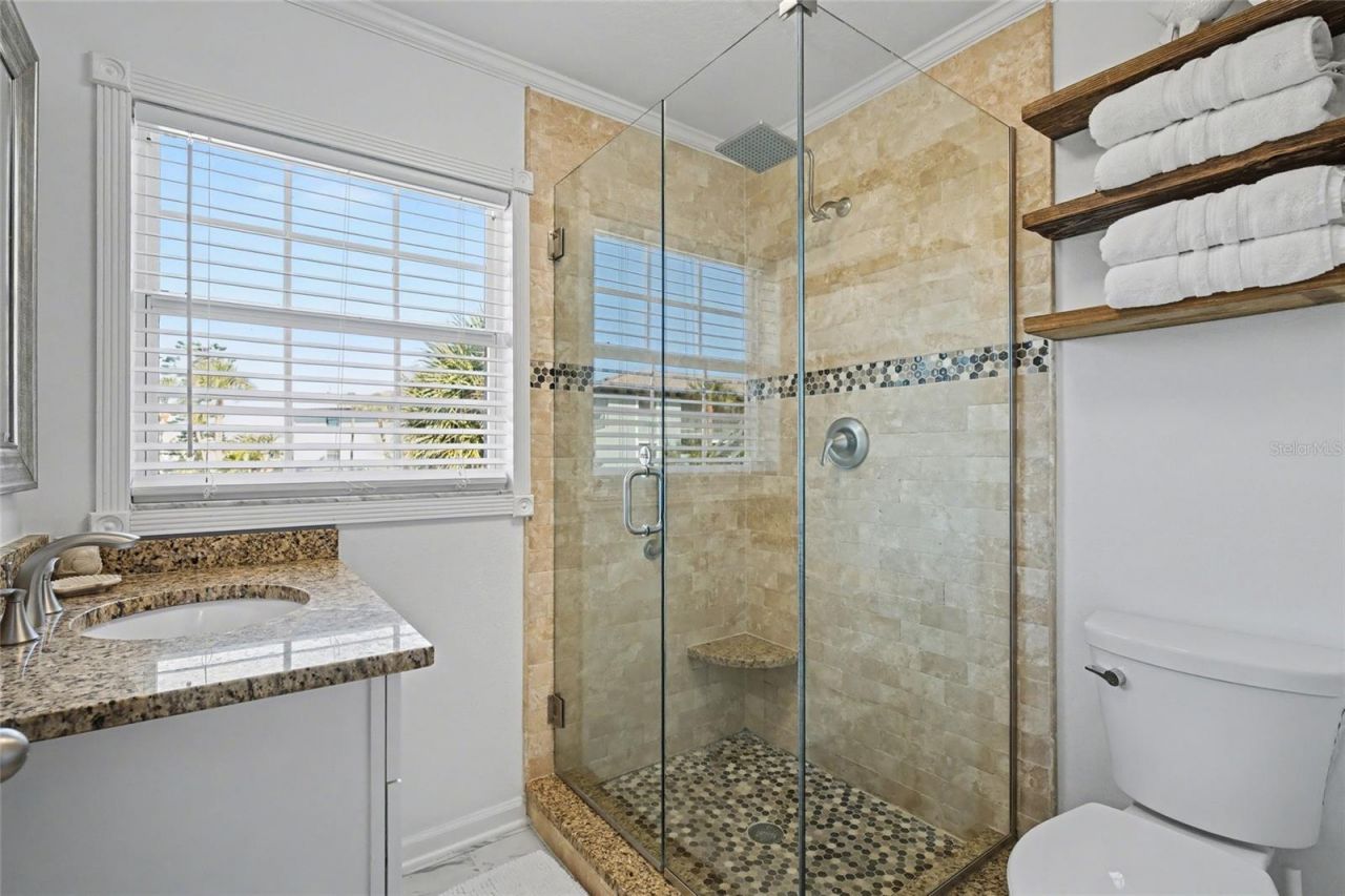 517 42nd Street, Holmes Beach, FL 34217 Photo