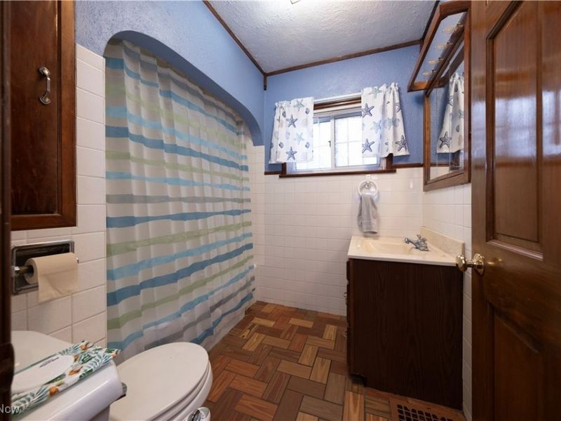 408 15 Street, Wellsville, OH 43968 Photo 9