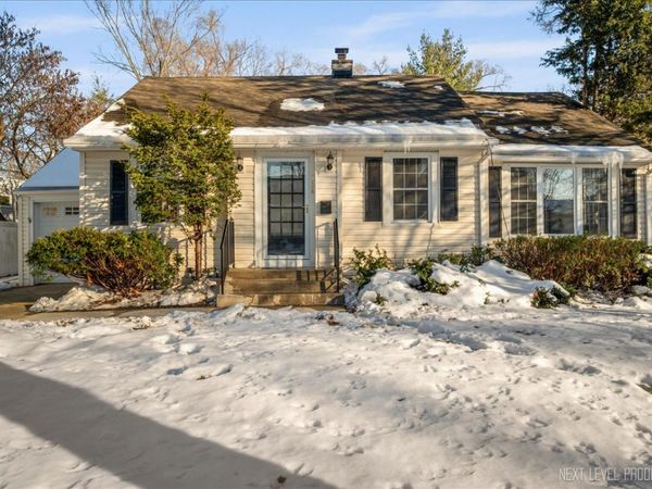 1326 Elm Street, St. Charles, IL 60174