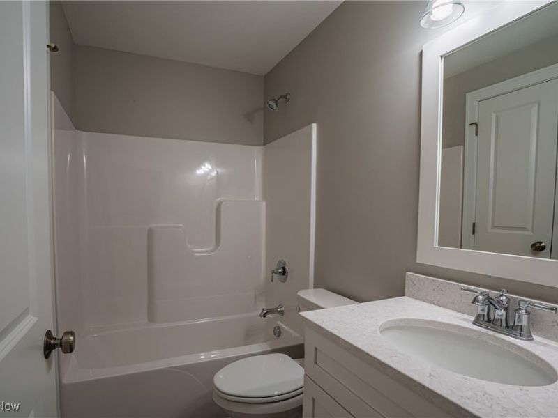 2938 S Hametown Road, Barberton, OH 44203 Photo 20