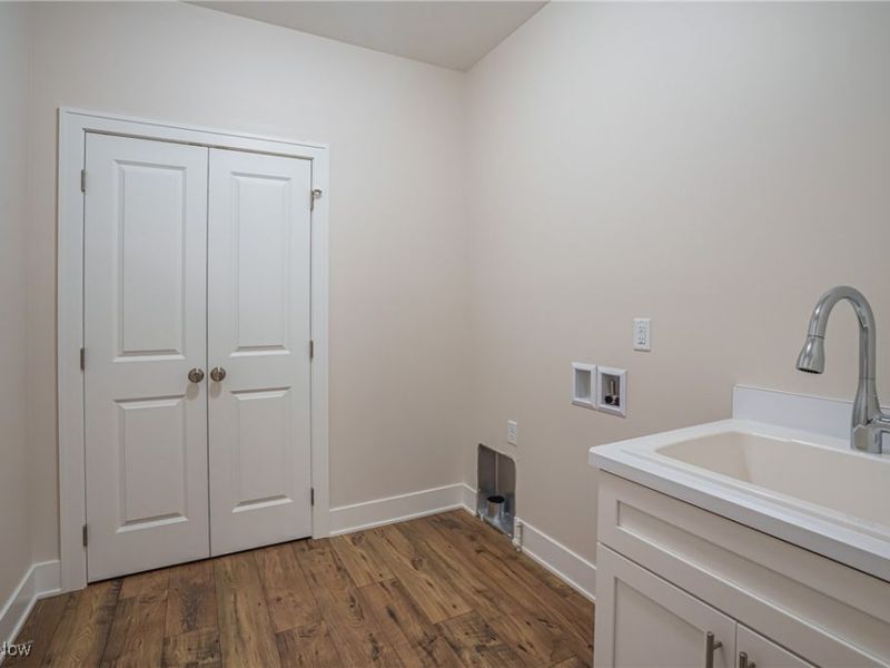 2938 S Hametown Road, Barberton, OH 44203 Photo 4