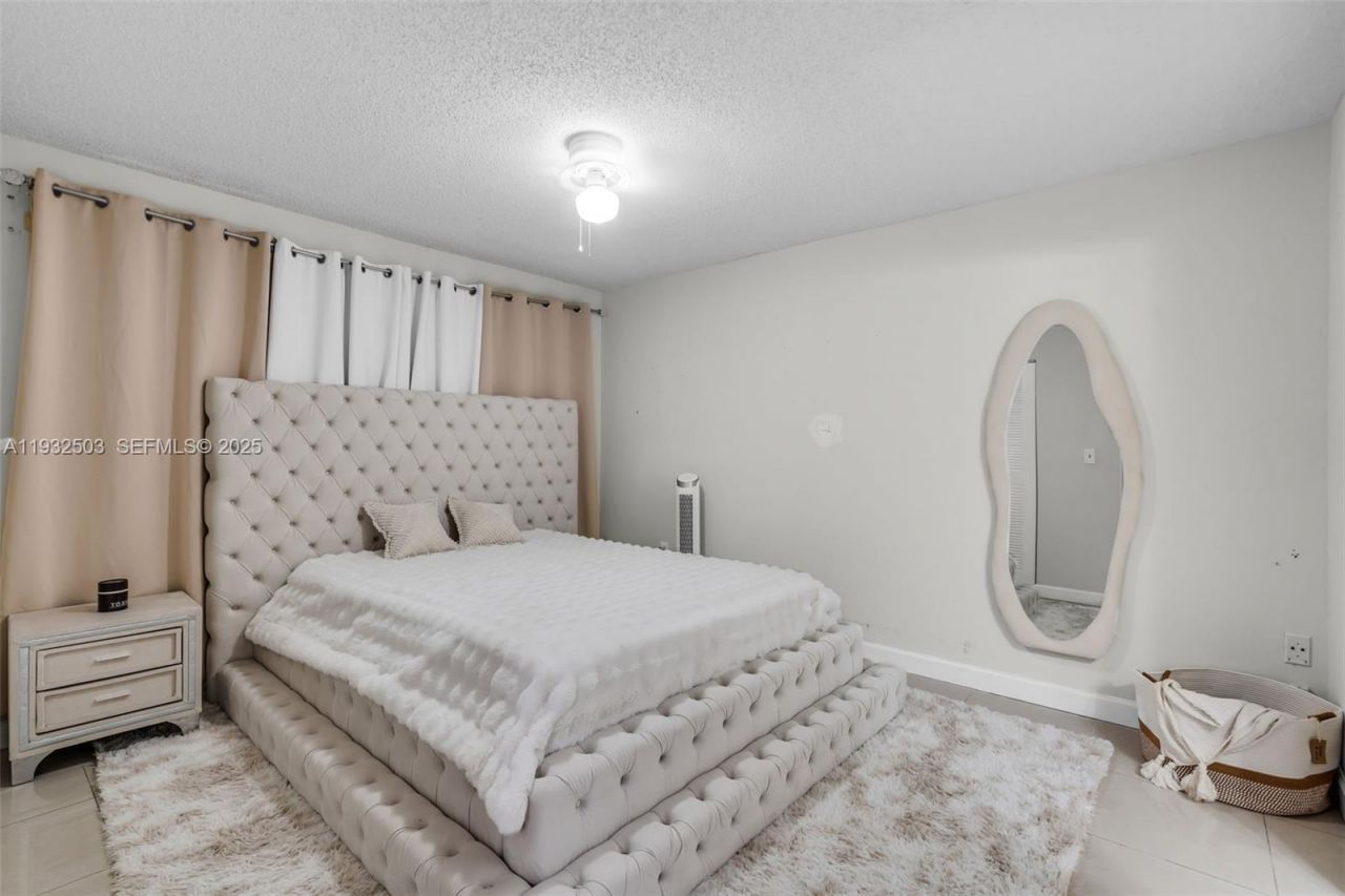 2740 W 63rd St, Unit 206, Hialeah, FL 33016 Photo