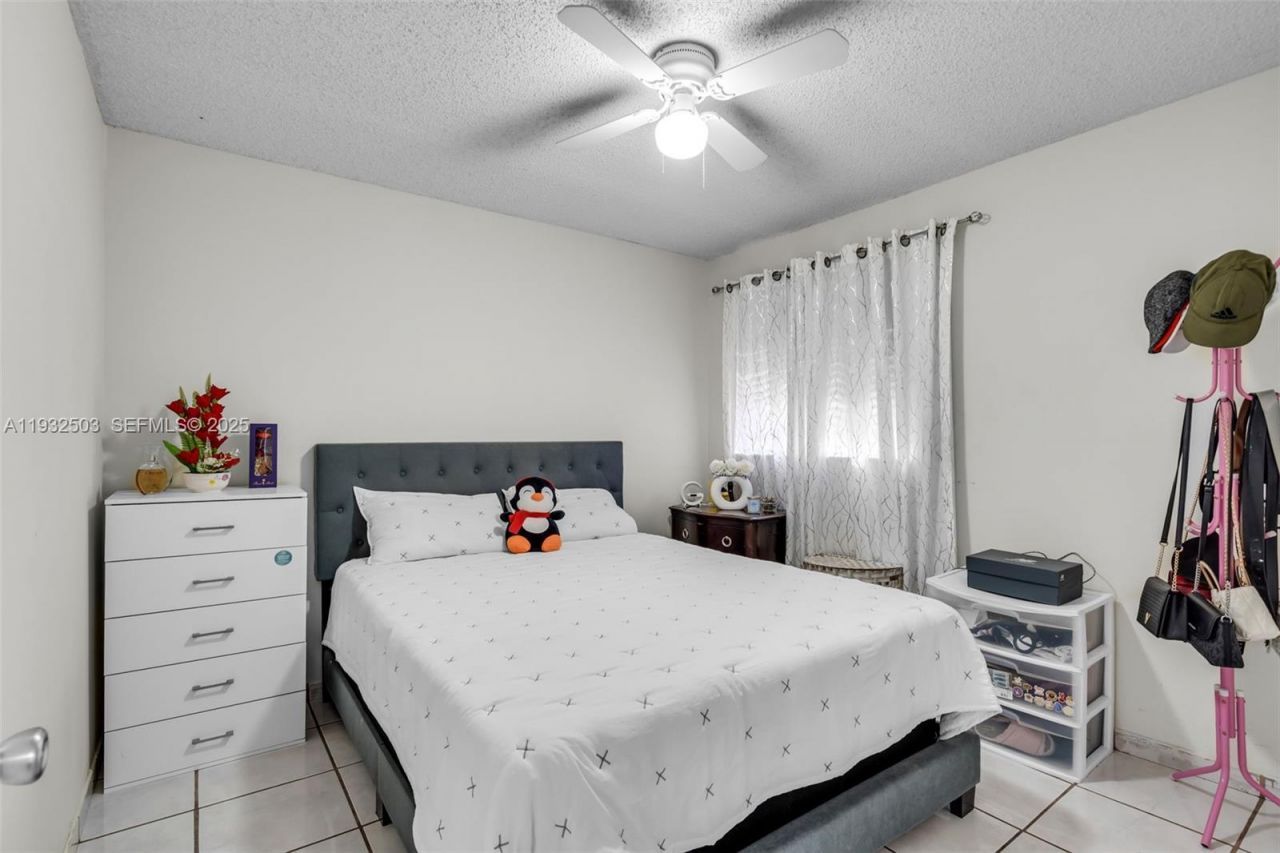 2740 W 63rd St, Unit 206, Hialeah, FL 33016 Photo