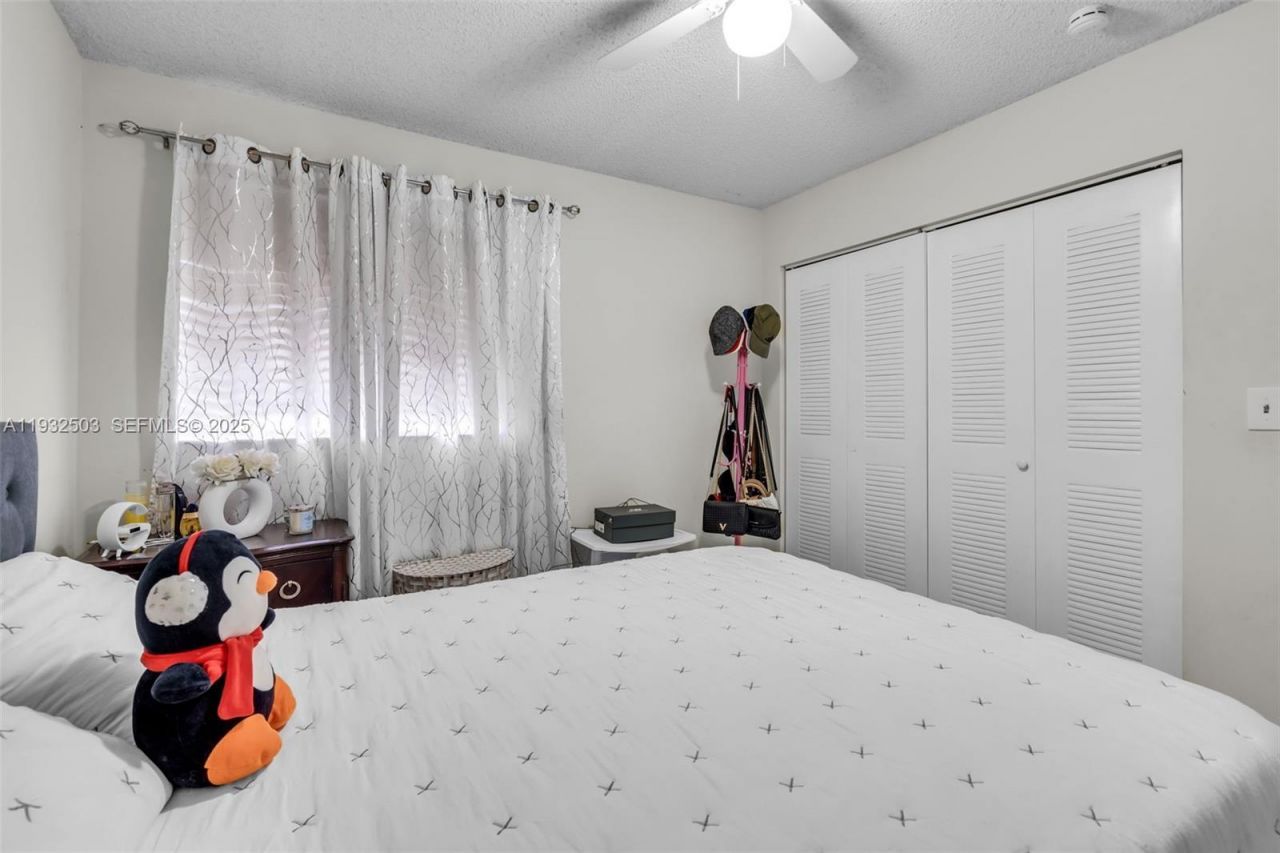 2740 W 63rd St, Unit 206, Hialeah, FL 33016 Photo