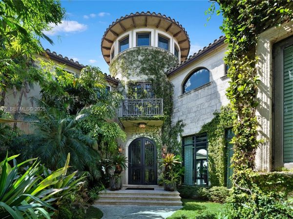 10330 W Broadview Dr, Bay Harbor Islands, FL 33154