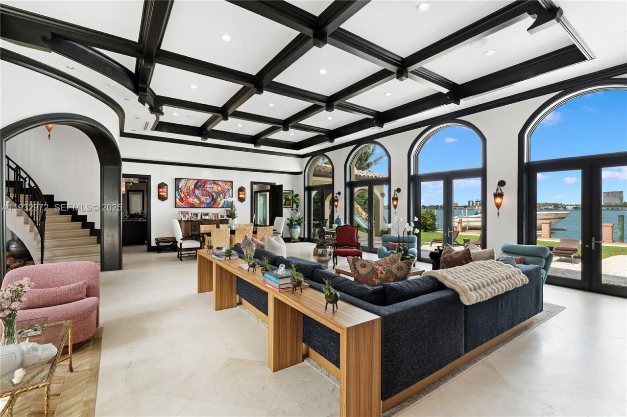 10330 W Broadview Dr, Bay Harbor Islands, FL 33154 Photo