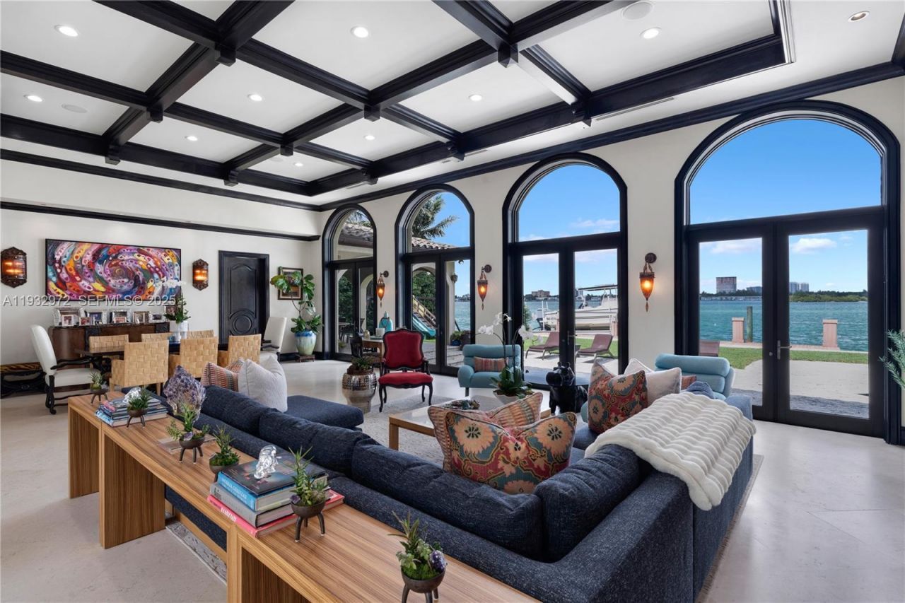 10330 W Broadview Dr, Bay Harbor Islands, FL 33154 Photo