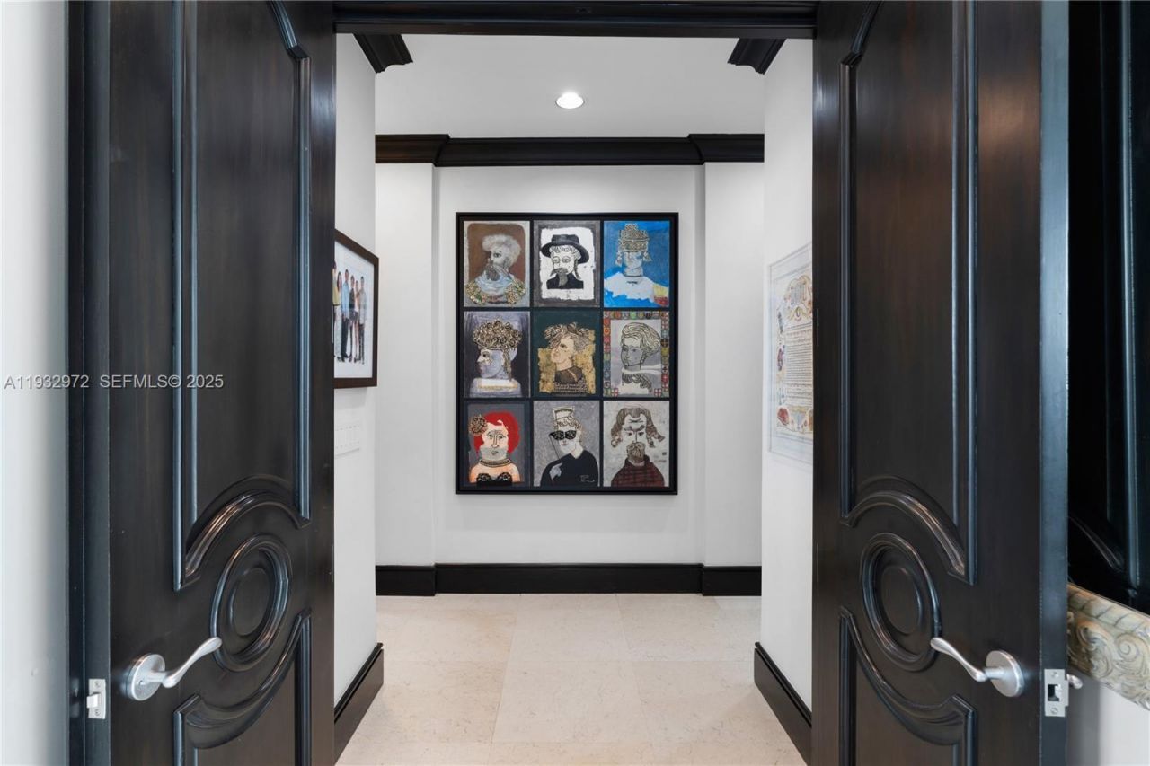 10330 W Broadview Dr, Bay Harbor Islands, FL 33154 Photo