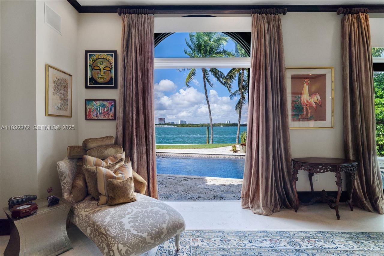 10330 W Broadview Dr, Bay Harbor Islands, FL 33154 Photo