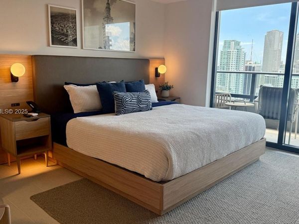 159 NE 6th St , Unit 4010, Miami, FL 33132