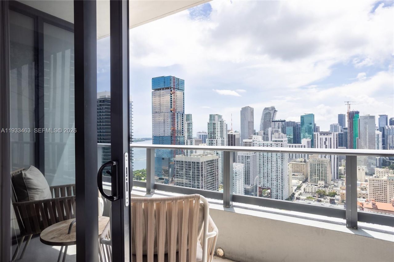 159 NE 6th St, Unit 4010, Miami, FL 33132 Photo
