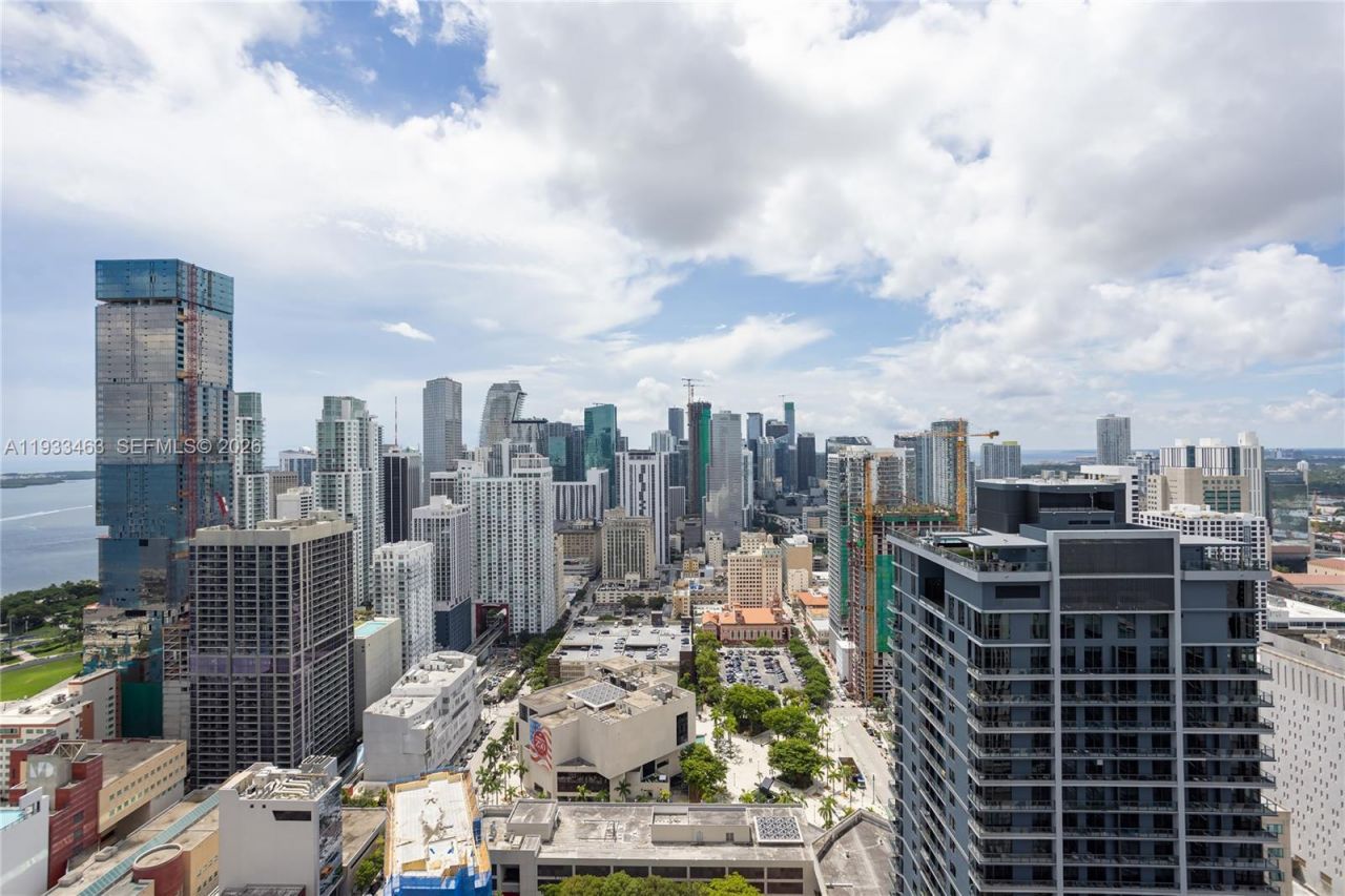 159 NE 6th St, Unit 4010, Miami, FL 33132 Photo