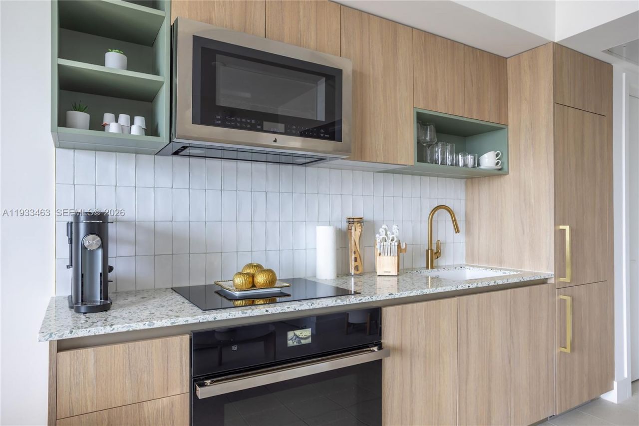 159 NE 6th St, Unit 4010, Miami, FL 33132 Photo