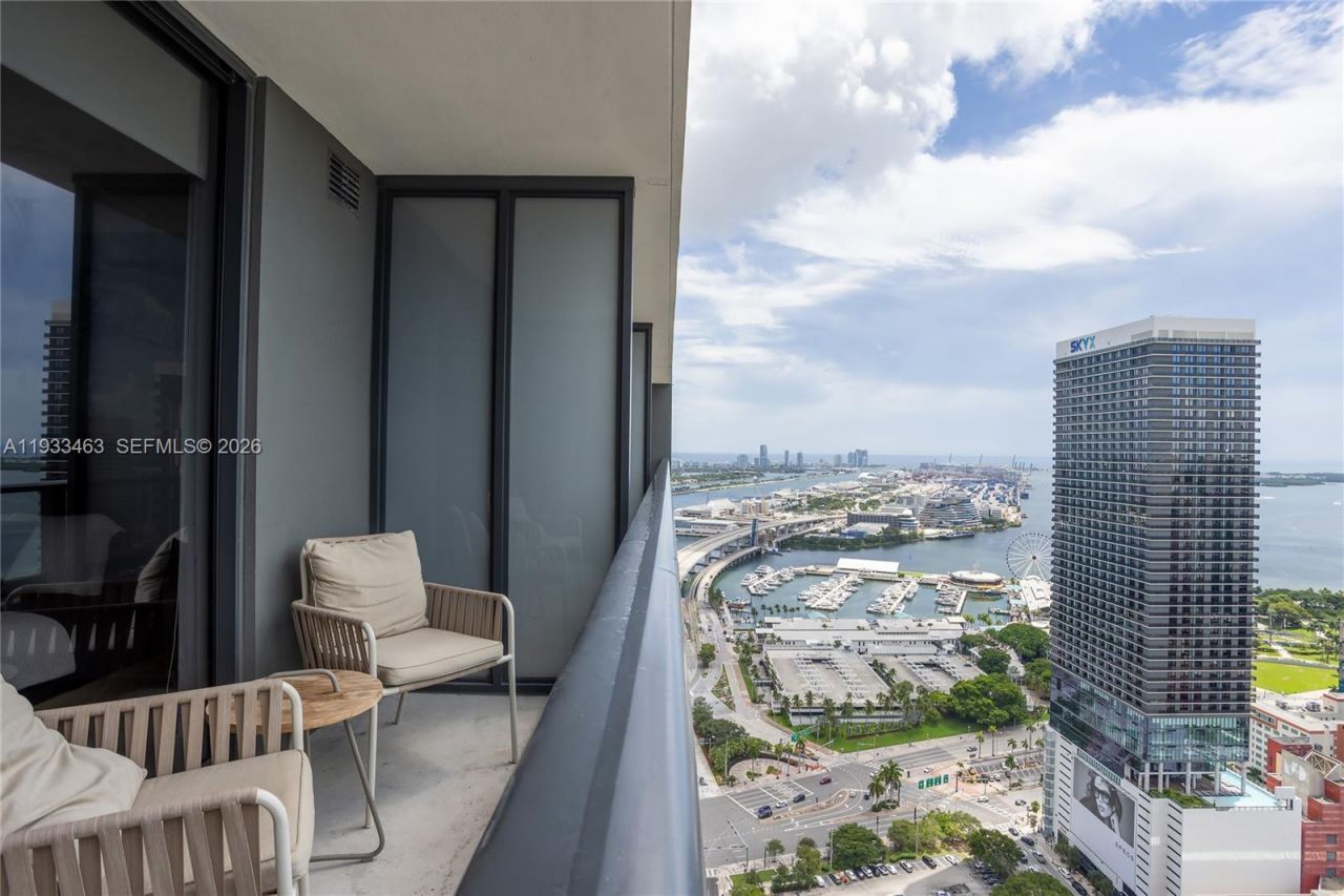 159 NE 6th St, Unit 4010, Miami, FL 33132 Photo