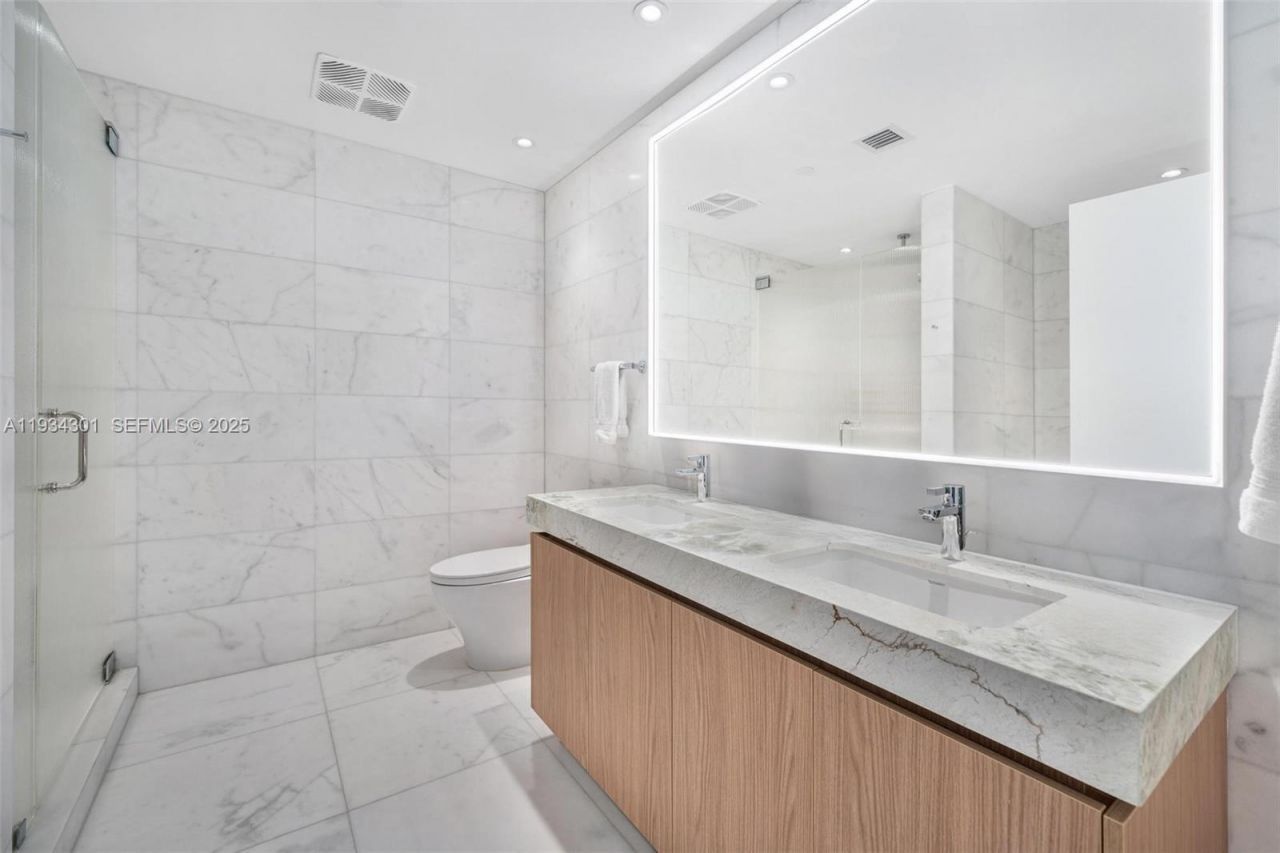 500 Alton Rd , Unit 1602, Miami Beach, FL 33139 Photo