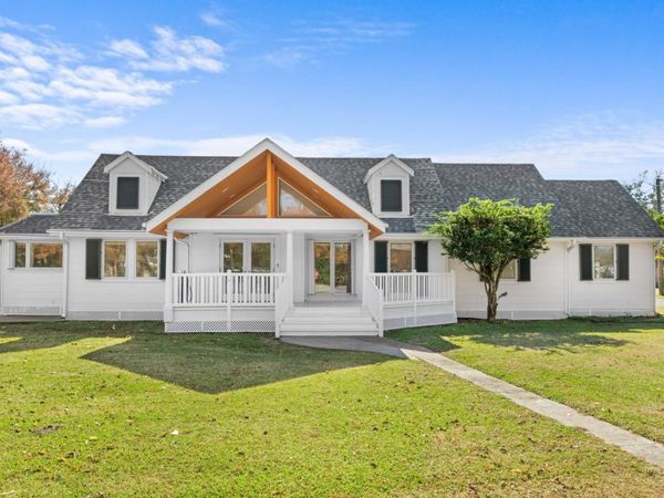 1609 Bayou Black Dr, Houma, LA 70360