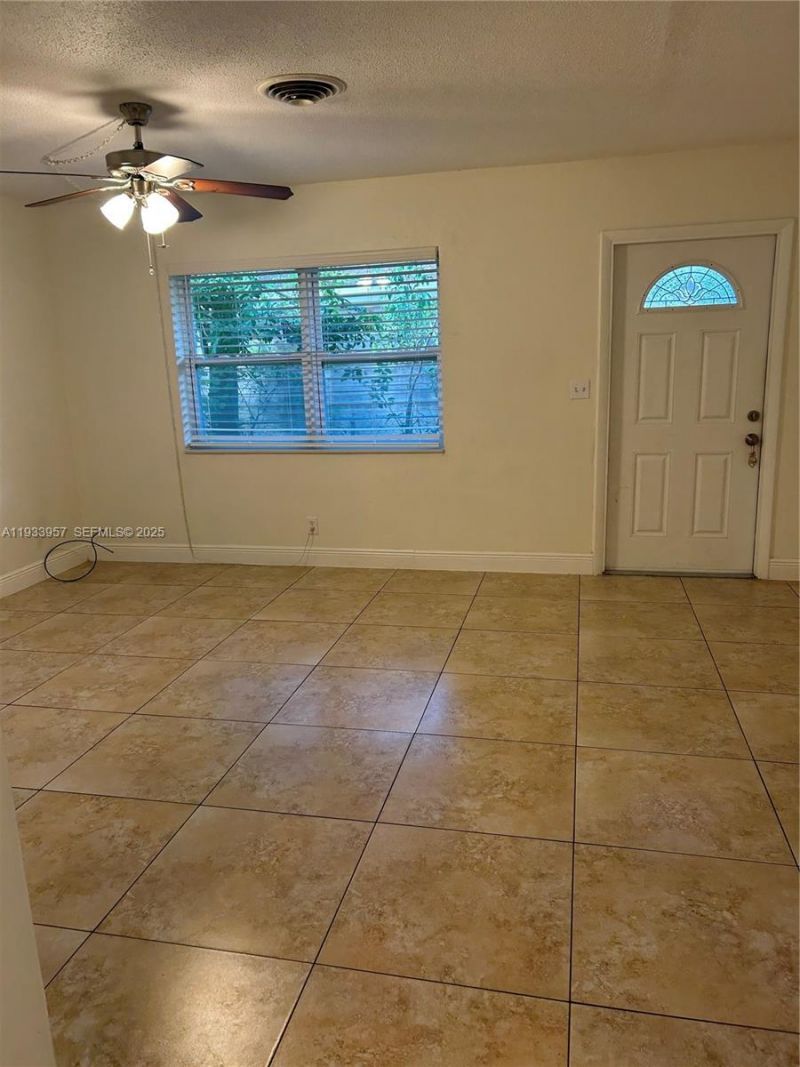 208 SW 11th St, Unit 1, Fort Lauderdale, FL 33315 Photo