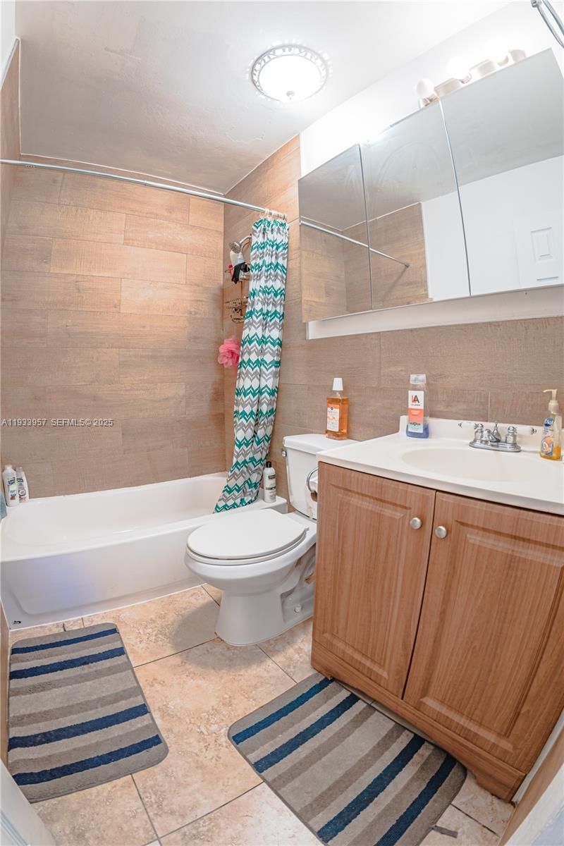 208 SW 11th St, Unit 1, Fort Lauderdale, FL 33315 Photo