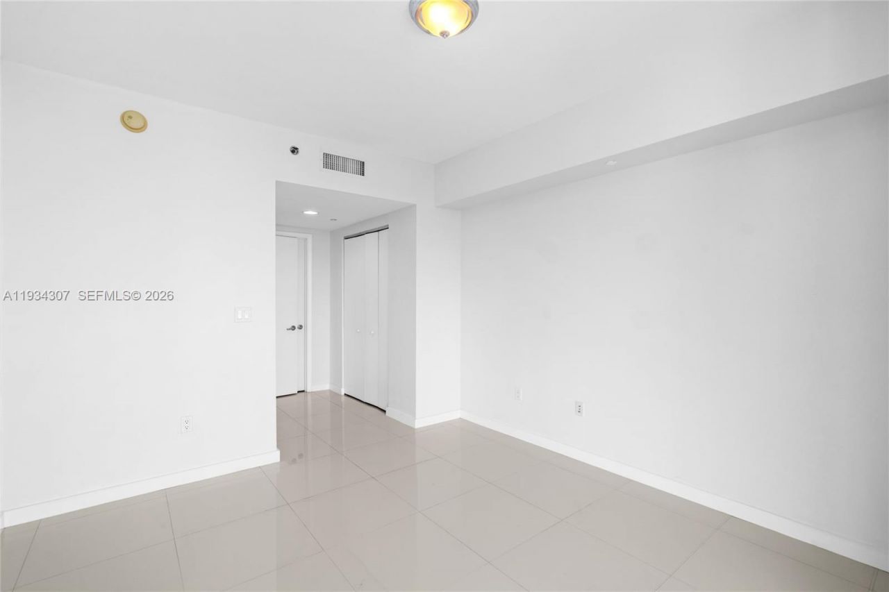 495 Brickell Ave, Unit 4011, Miami, FL 33131 Photo