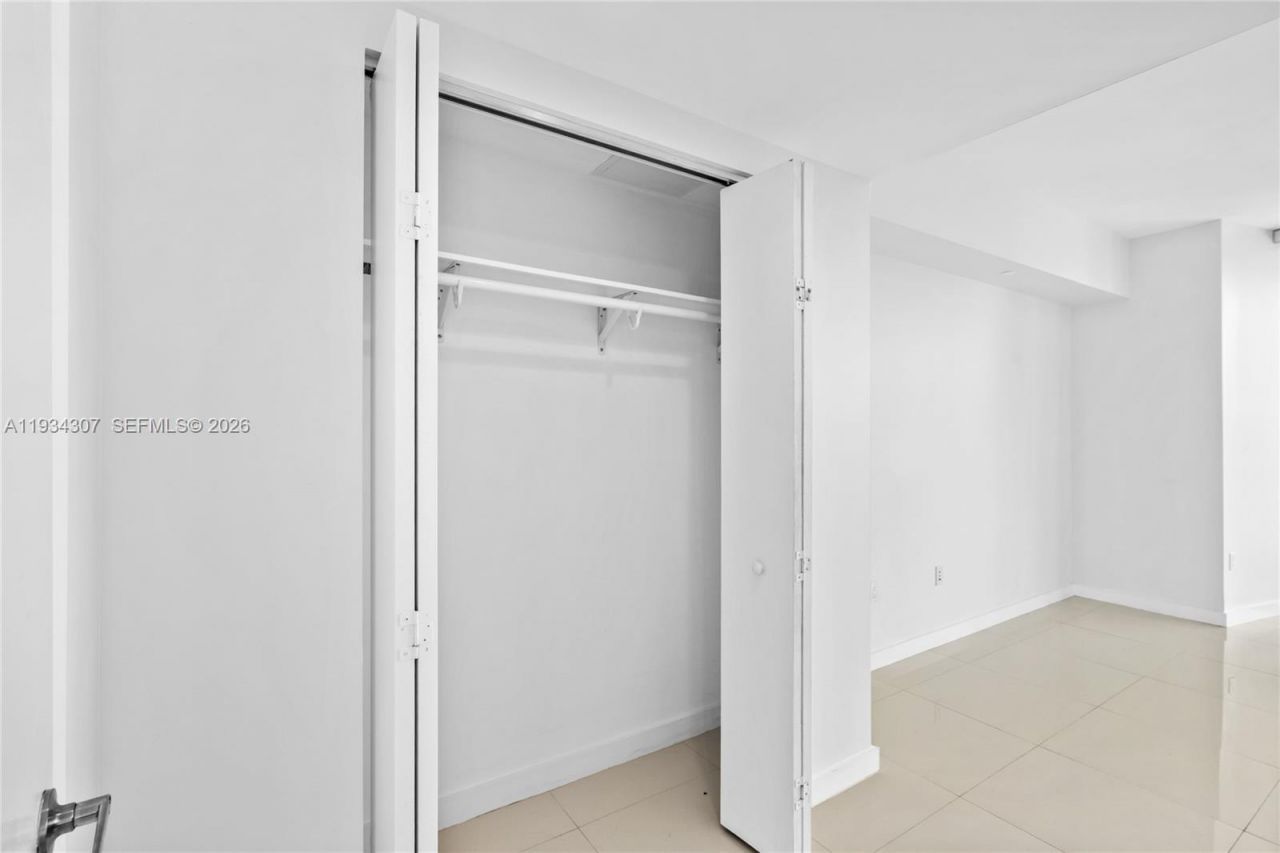 495 Brickell Ave, Unit 4011, Miami, FL 33131 Photo
