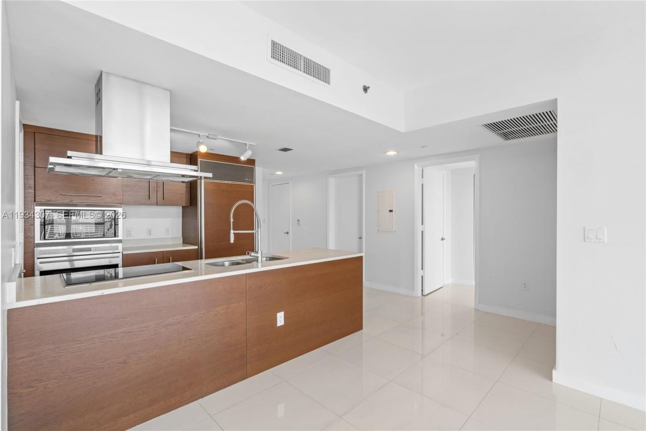 495 Brickell Ave, Unit 4011, Miami, FL 33131 Photo