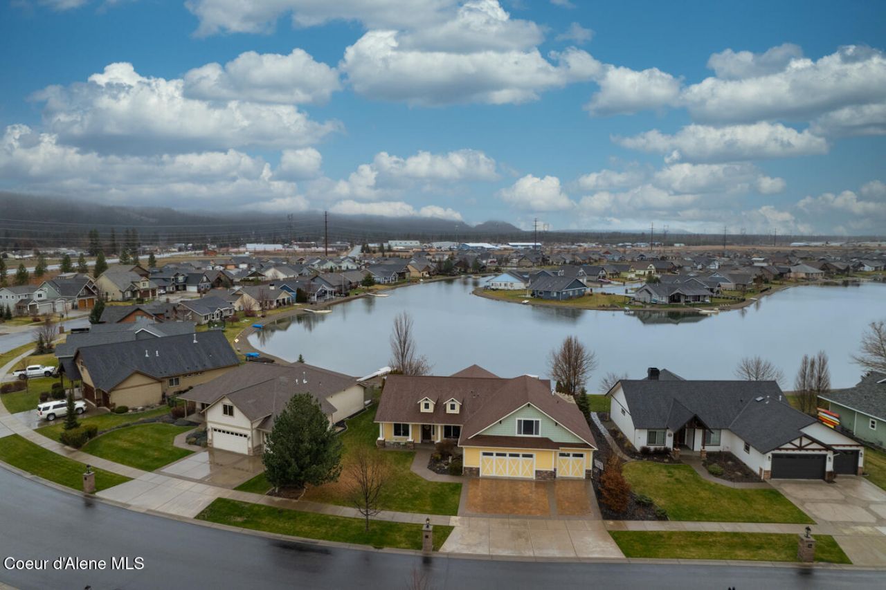 14071 N Pristine Cir, Rathdrum, ID 83858 Main Photo