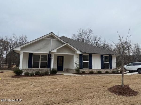 4297 Olivia Circle, Olive Branch, MS 38654