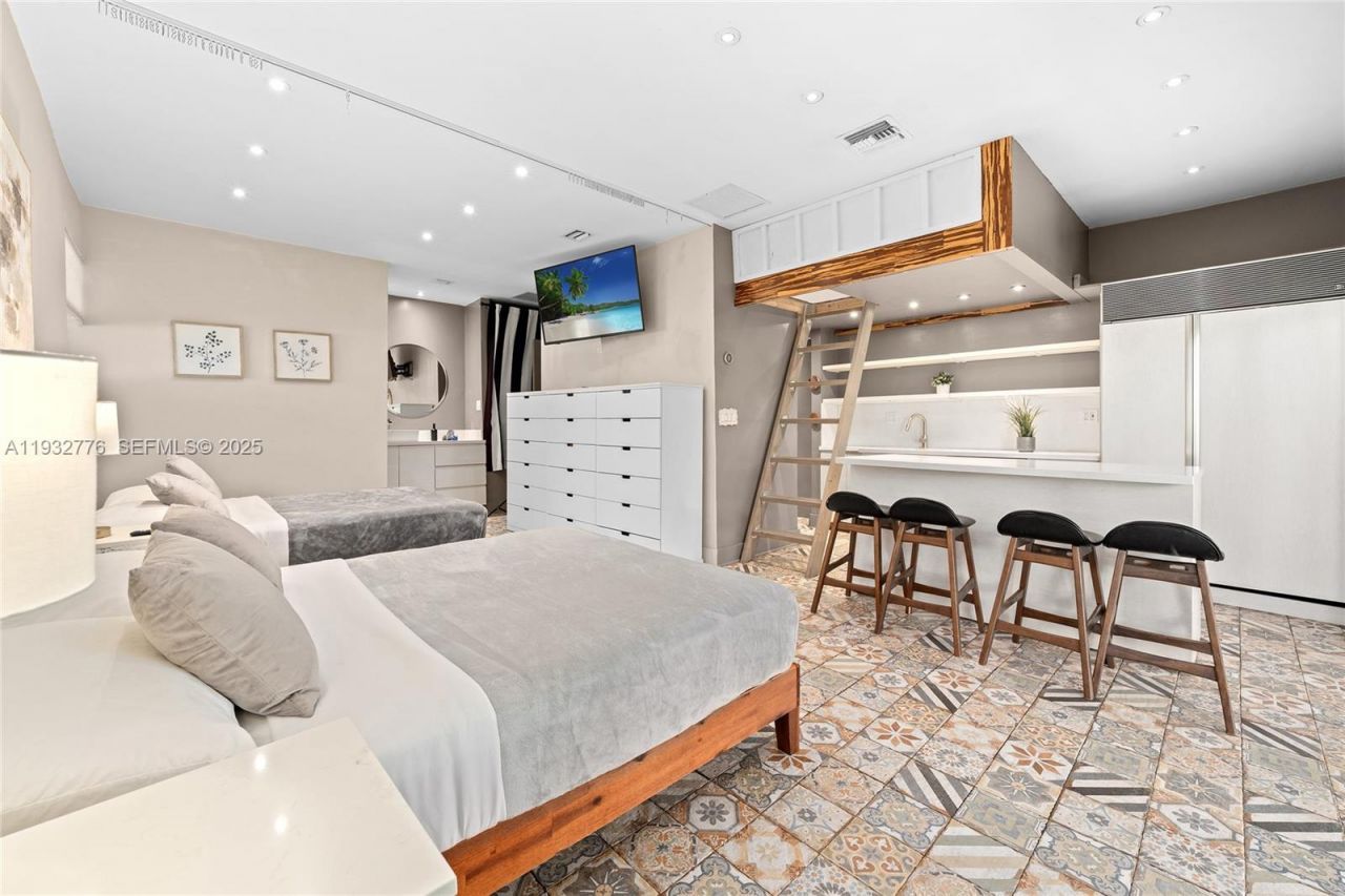 14400 NE 4th Ave, Miami, FL 33161 Photo