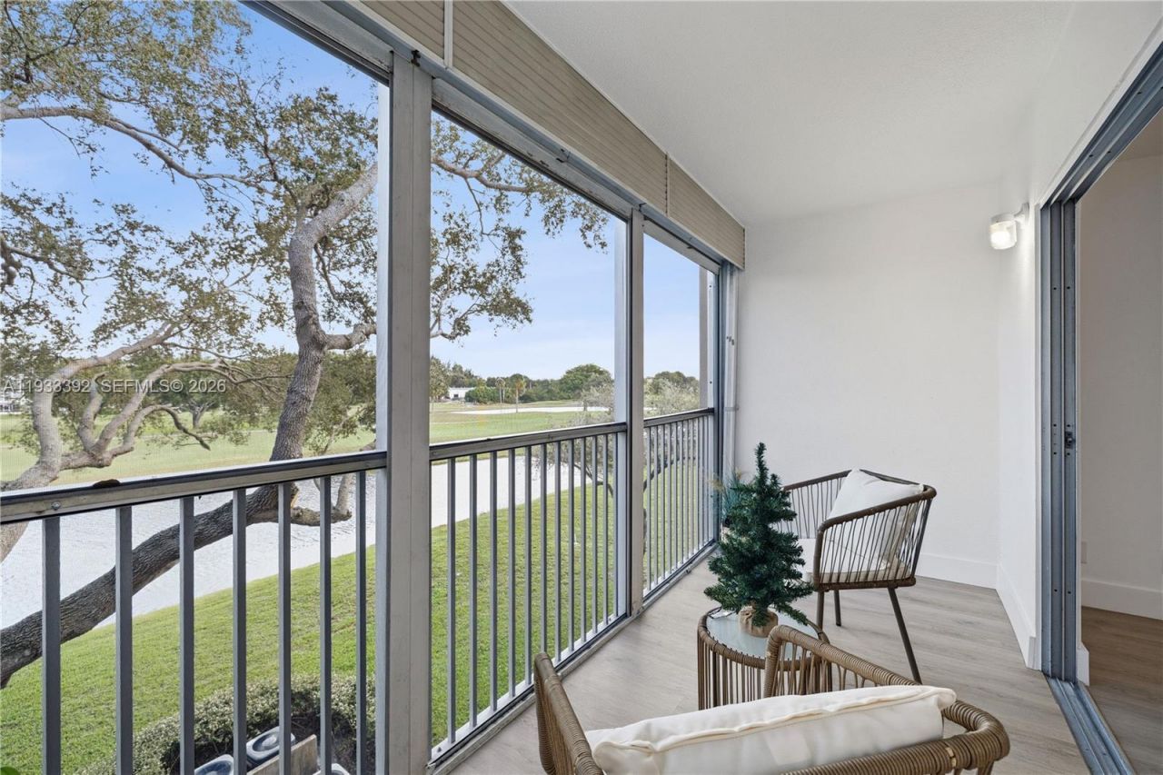 1101 SW 128th Ter, Unit 313C, Pembroke Pines, FL 33027 Photo