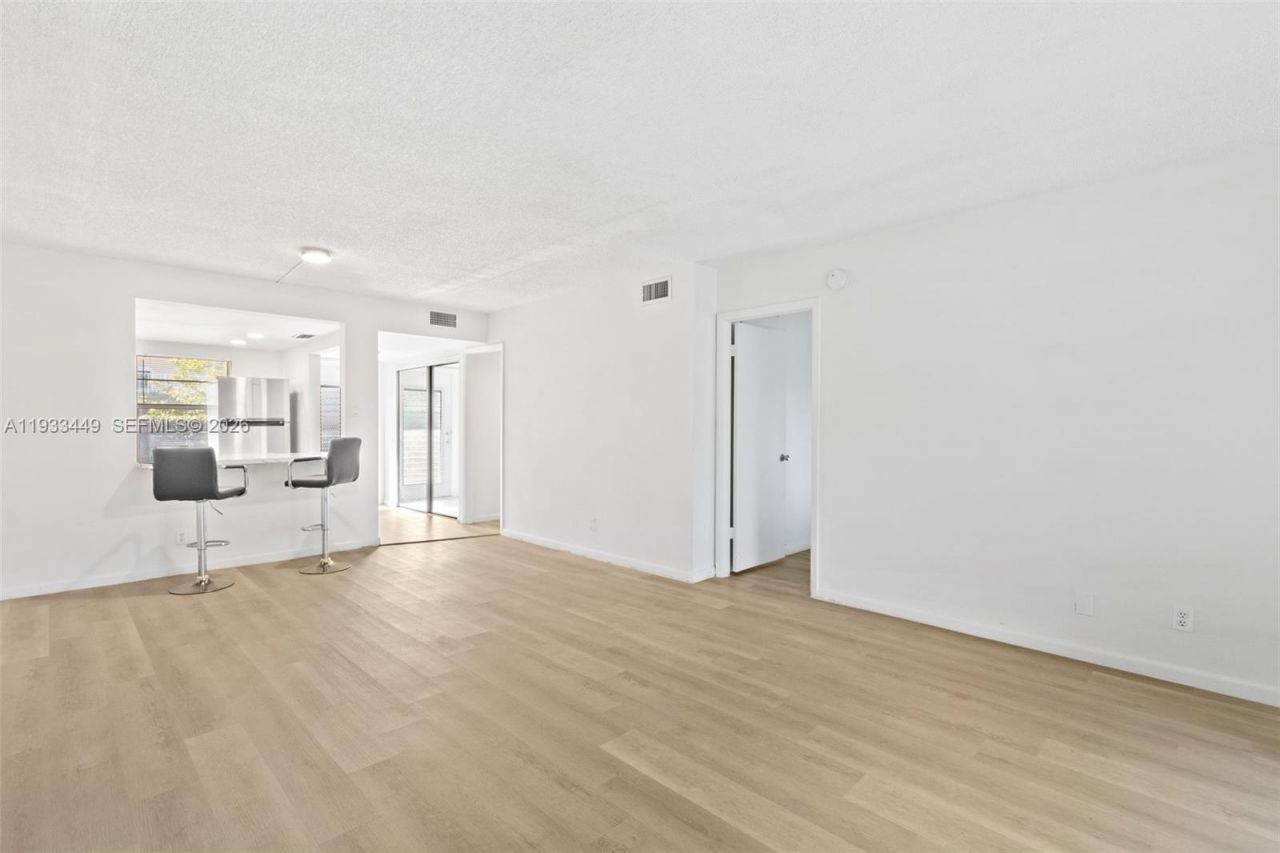 7605 NW 5th Pl, Unit 103, Margate, FL 33063 Photo