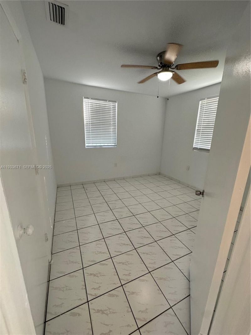 2420 NW 31st St, Unit 2, Miami, FL 33142 Photo