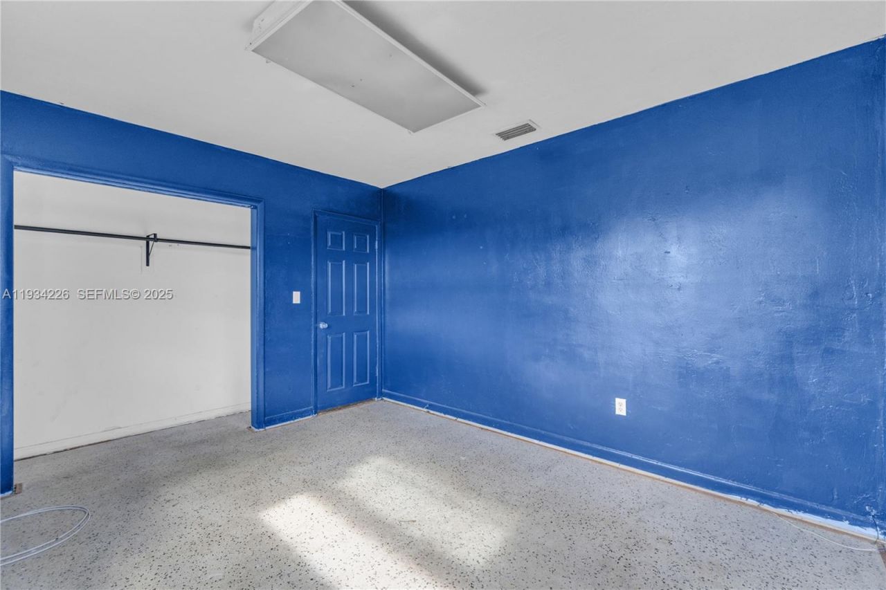 1361 NW 111th St, Miami, FL 33167 Photo