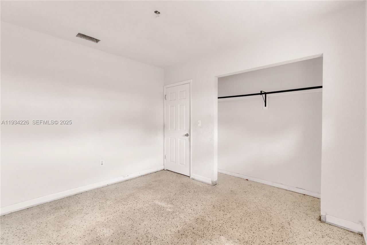 1361 NW 111th St, Miami, FL 33167 Photo